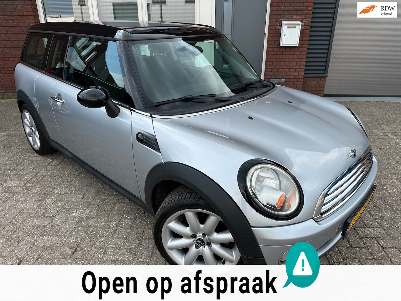 MINI Clubman - Mini 1.6 Cooper Pepper / Navi / Carplay / 17inch / NAP - AutoWereld.nl