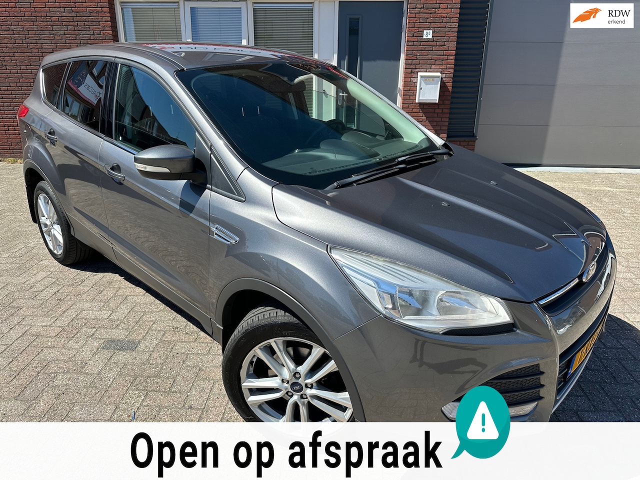 Ford Kuga - 1.6 / Airco / PDC / Cruise / Clima / NAP - AutoWereld.nl