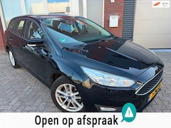 Ford Focus Wagon - 1.0 Titanium / Riem v.v. / Clima / Cruise / Keyless