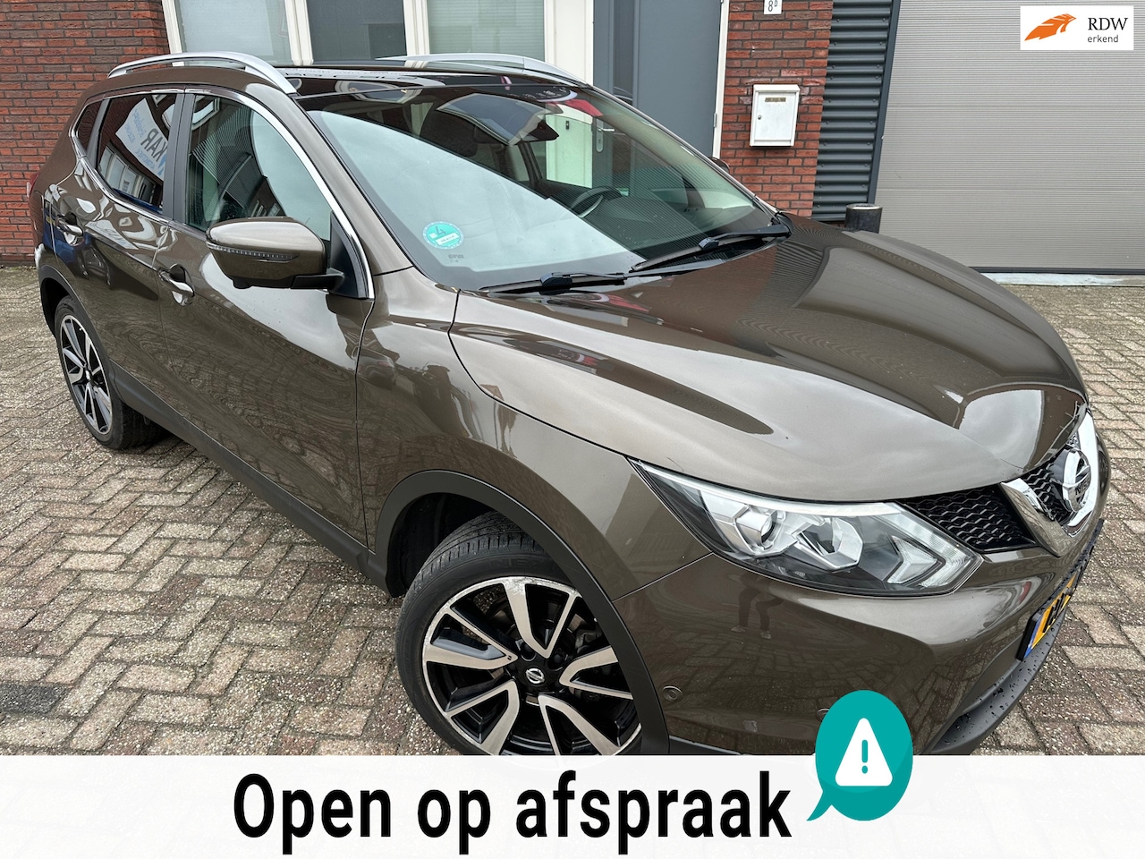 Nissan Qashqai - 1.2 Tekna / Pano / 360 Camera / Leder / Navi / PDC - AutoWereld.nl