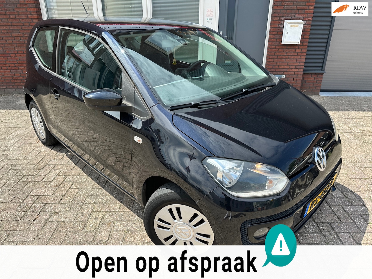 Volkswagen Up! - 1.0 high up! / Airco / Navi / Cruise / Stoelverw - AutoWereld.nl