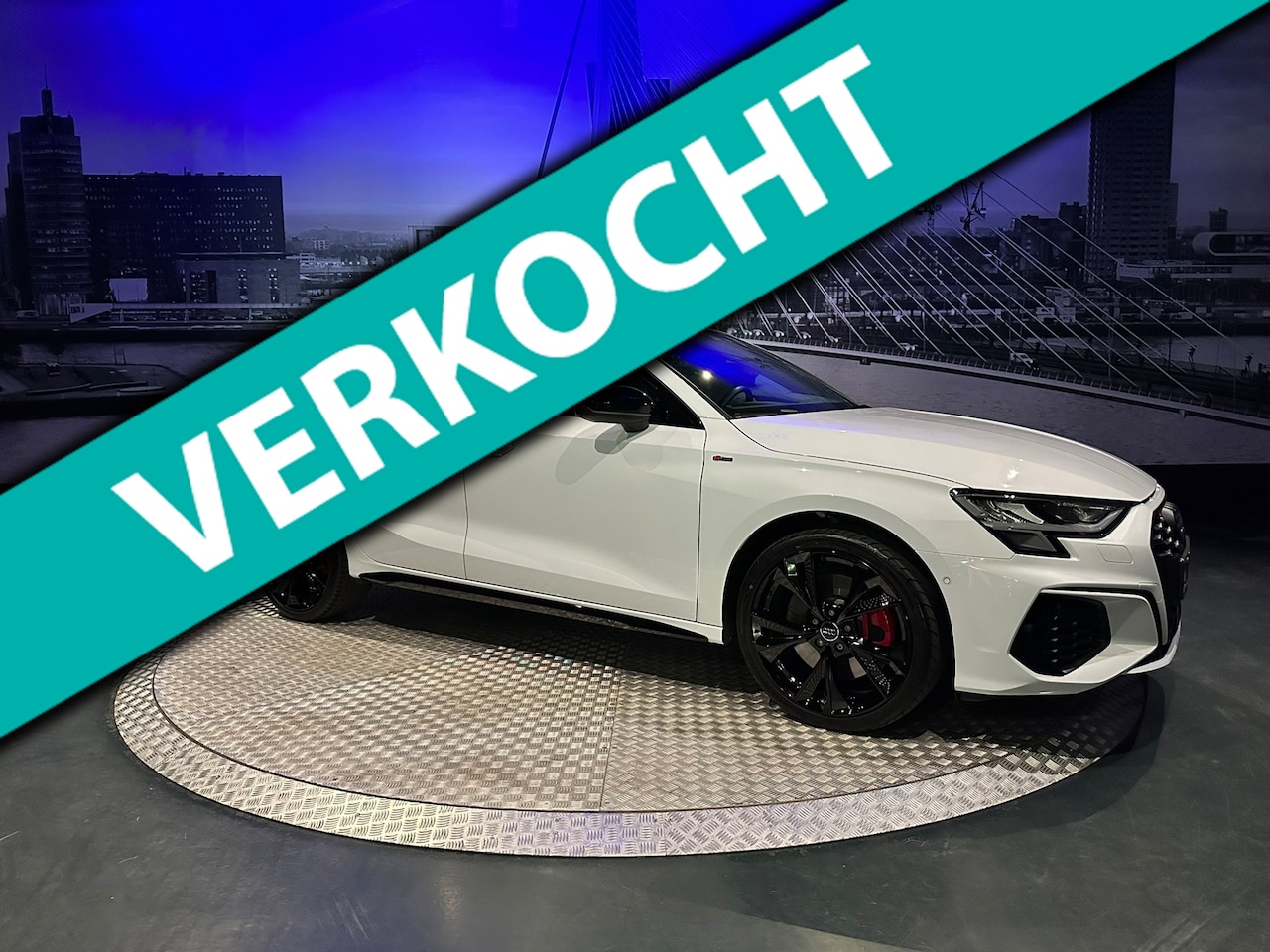 Audi A3 Sportback - 45 TFSI e S edition Competition *Navi*Camera*ACC* - AutoWereld.nl