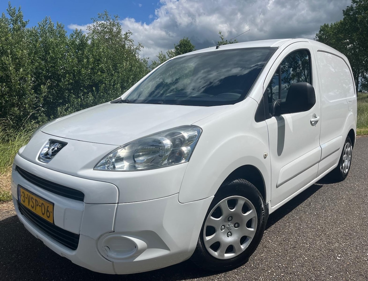 Peugeot Partner - 120 1.6 e-HDI L1 XT Profit + 2Tronic - AutoWereld.nl