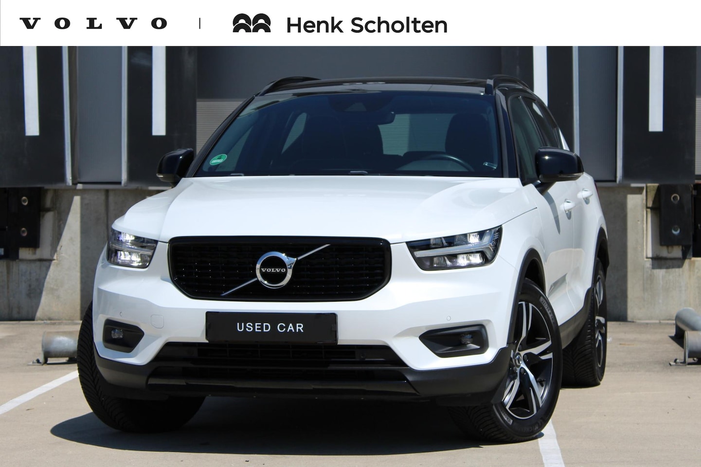 Volvo XC40 - T4 R-Design | Panoramadak | Adaptieve cruise control | Achteruitrijcamera | Elektrische ac - AutoWereld.nl