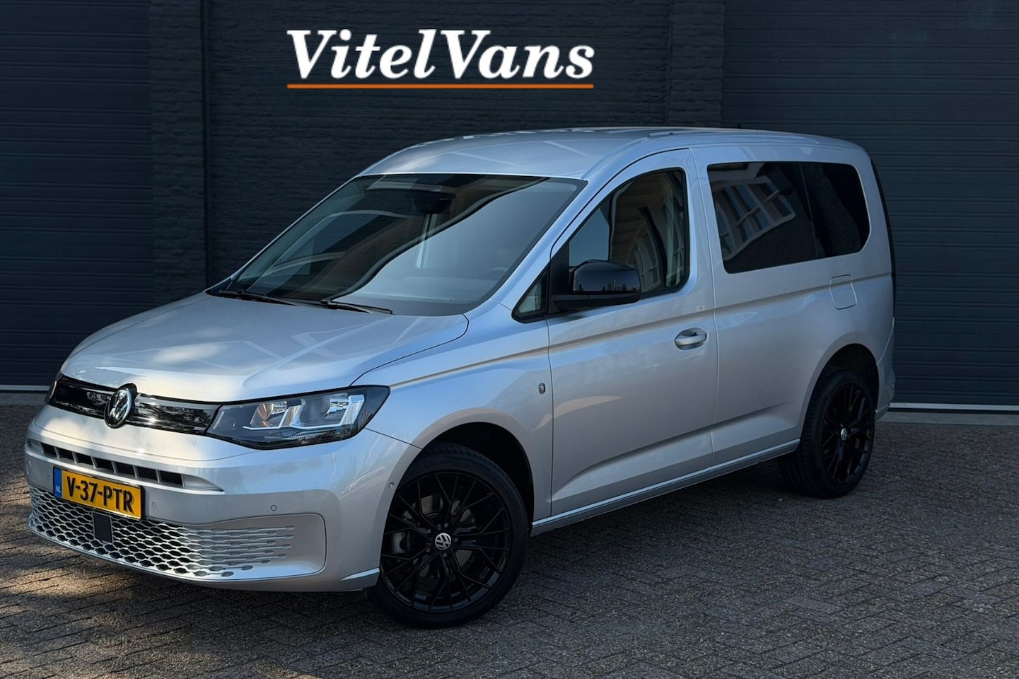 Volkswagen Caddy Cargo - 1.5 TSI DSG-7 | Ergo | Camera | Carplay | ACC | Groot Scherm - AutoWereld.nl