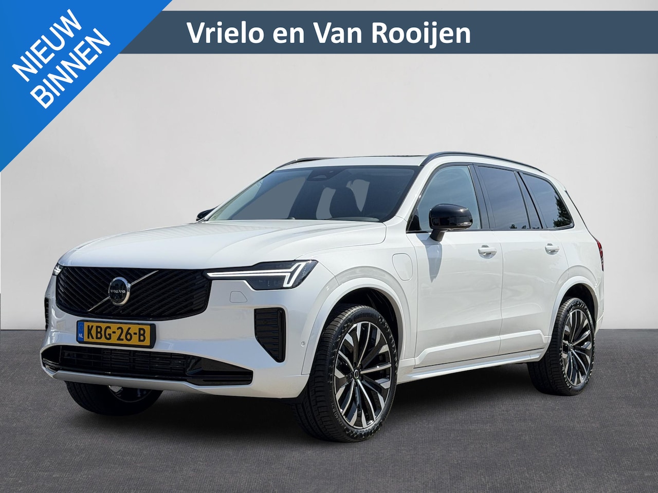 Volvo XC90 - 2.0 T8 Plug-in hybrid AWD Ultra Dark | Luchtvering | 360 | B&W | Stoelventilatie | Pano | - AutoWereld.nl