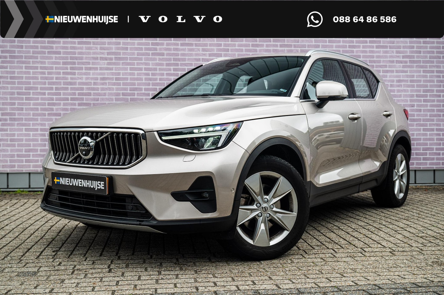 Volvo XC40 - 2.0 B3 Plus Bright | Trekhaak | 360 Graden Camera | Parkeersensoren | Parkeerverwarming | - AutoWereld.nl