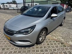 Opel Astra Sports Tourer - 1.6 CDTI Business+