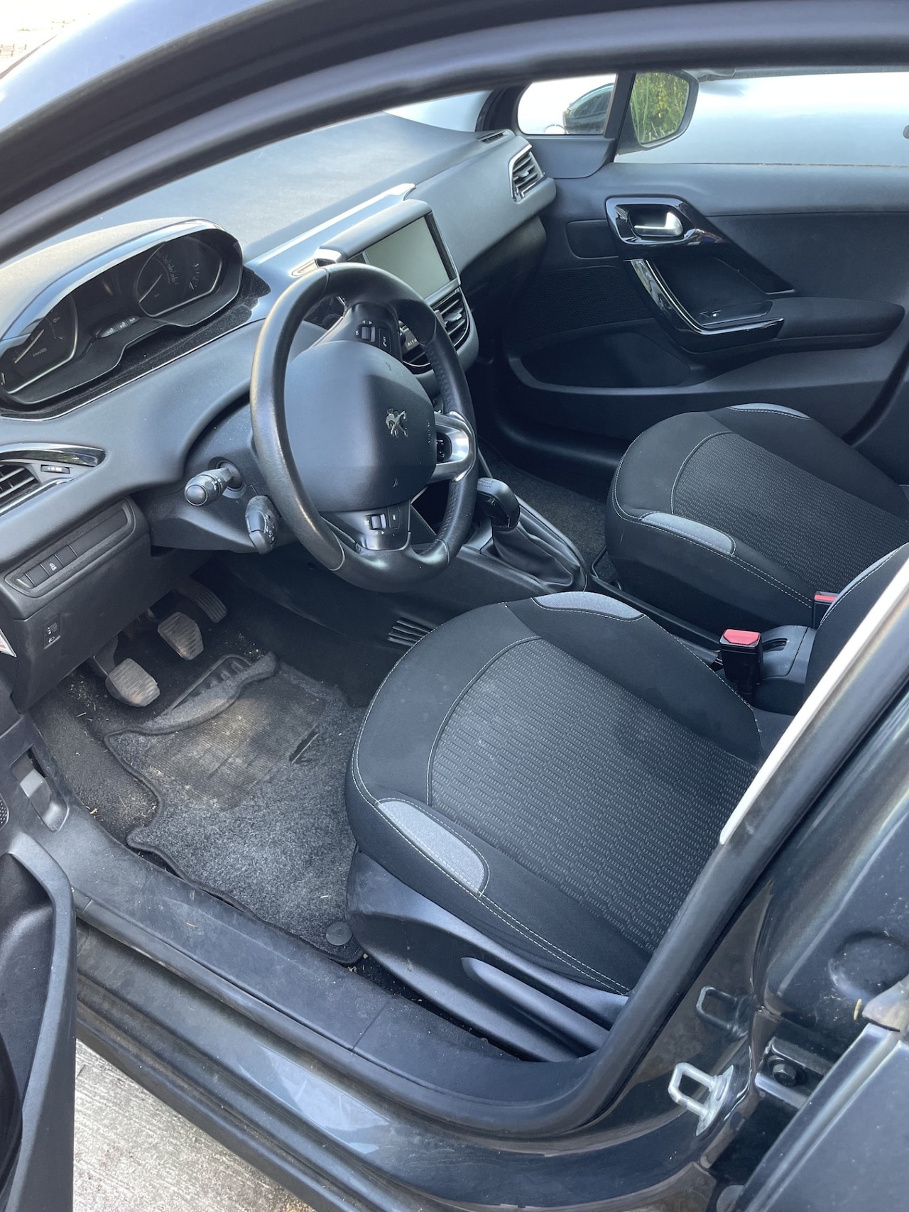 Peugeot 208 - 1.2 PureTech Allure -