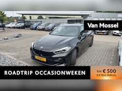BMW 1-serie - 118i High Executive | WORDT VERWACHT | Automaat | Apple Carplay / Android Auto | Parkeerse