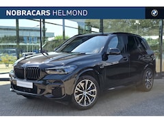 BMW X5 - xDrive45e M Sport Automaat / Trekhaak / Panoramadak / Comfortstoelen / Comfort Access / La