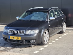 Audi A4 Avant - 4.2 V8 quattro S4 Hand-Bak