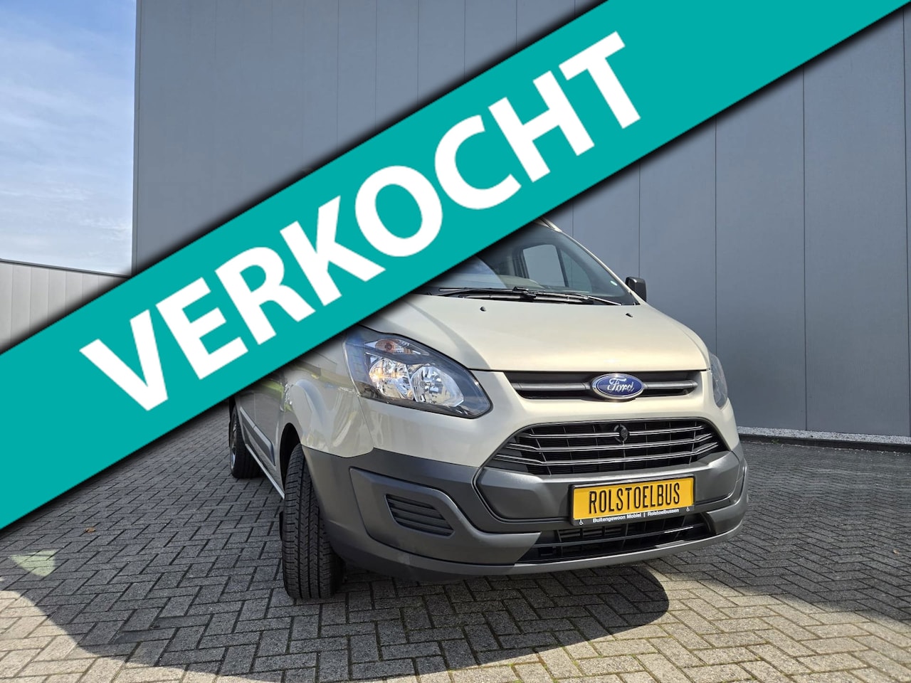 Ford Transit Custom - 290 2.2 TDCI L1H2 Rolstoelbus | Airco | Lage Kmstand - AutoWereld.nl