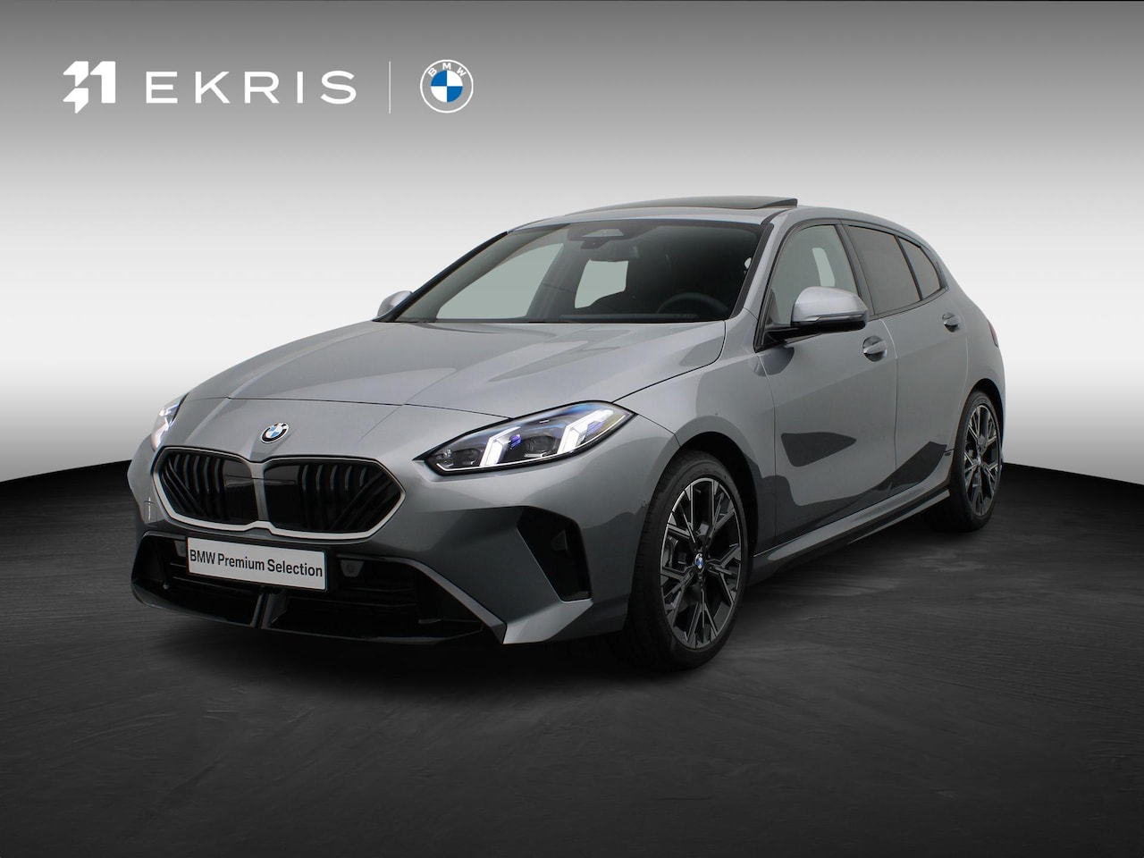 BMW 1-serie - 120 M Sportpakket | Glazen panoramadak | Comfort Access | Achteruitrijcamera | Elektrisch - AutoWereld.nl