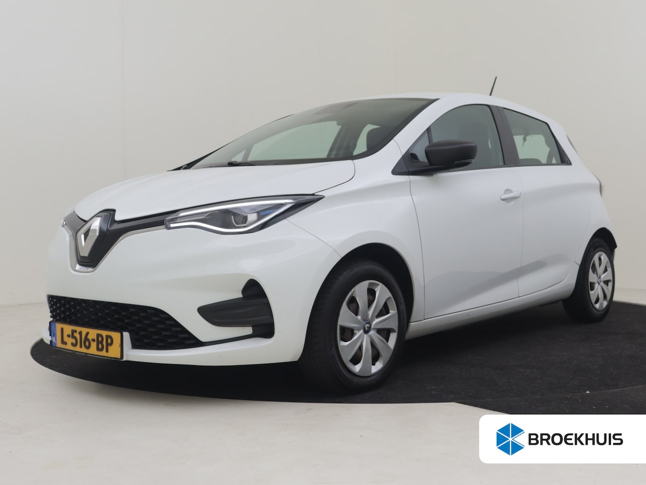 Renault Zoe - R110 Life Carshare 52 kWh l Incl koopaccu! l SOH 100% l Cr Control l Parkeersensoren l Nav - AutoWereld.nl