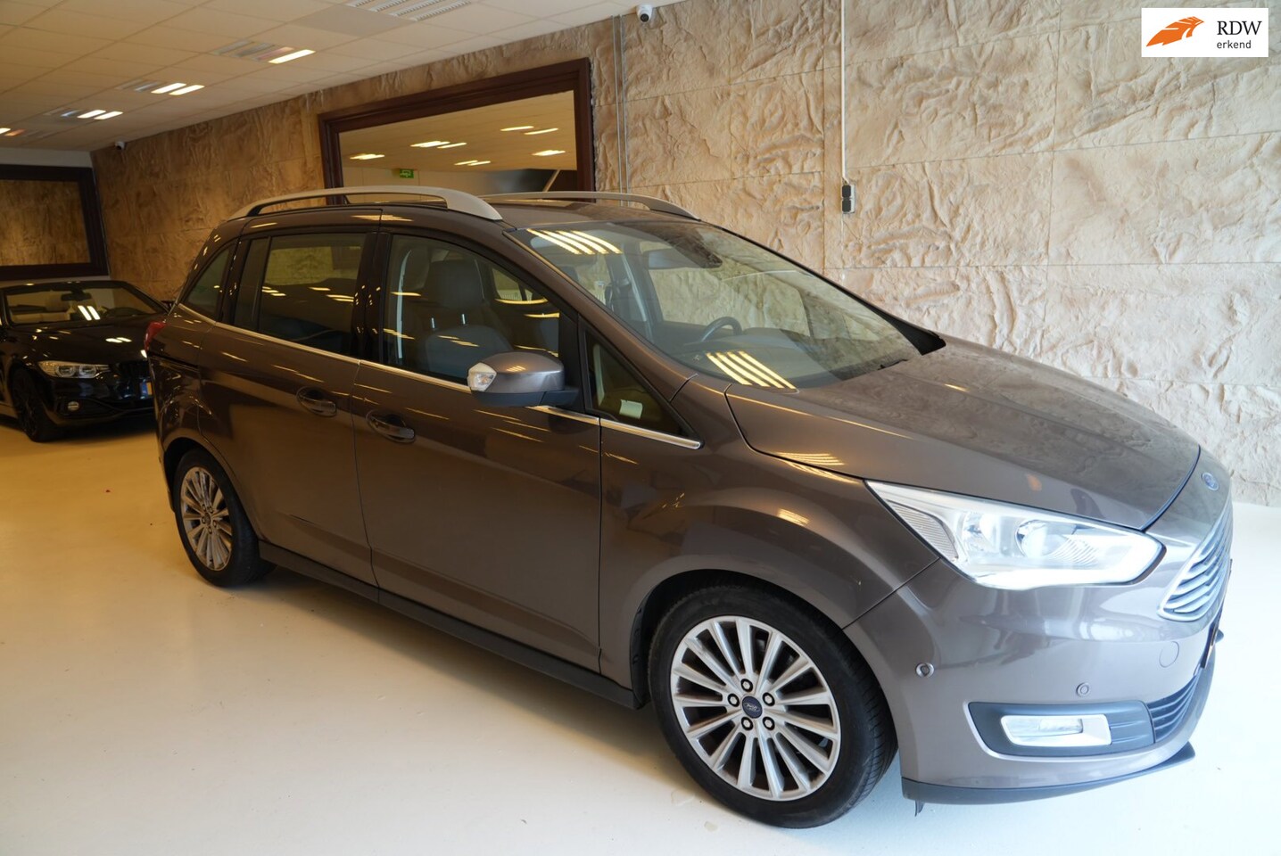 Ford Grand C-Max - 1.0 Titanium 1.0 Titanium - AutoWereld.nl