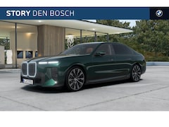 BMW i7 - 60 xDrive M Sport / Panoramadak Sky Lounge / Trekhaak / Executive Lounge Seating / Bowers