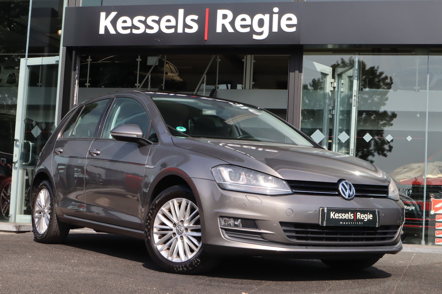 Volkswagen Golf - 1.4 TSI CUP Edition | Pano | Elec.trekhaak | Xenon | Navi - AutoWereld.nl