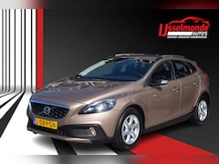 Volvo V40 Cross Country - 1.5 T3 Momentum Automaat Climate Cruise PDC