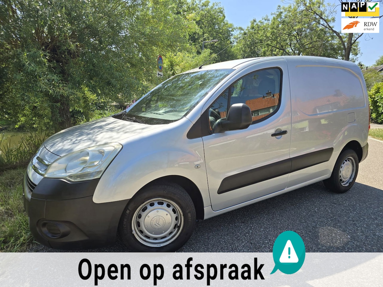 Citroën Berlingo - 1.6 VTi 700 Comfort/APK 5-1-2027/ Autobench 2 honden - AutoWereld.nl