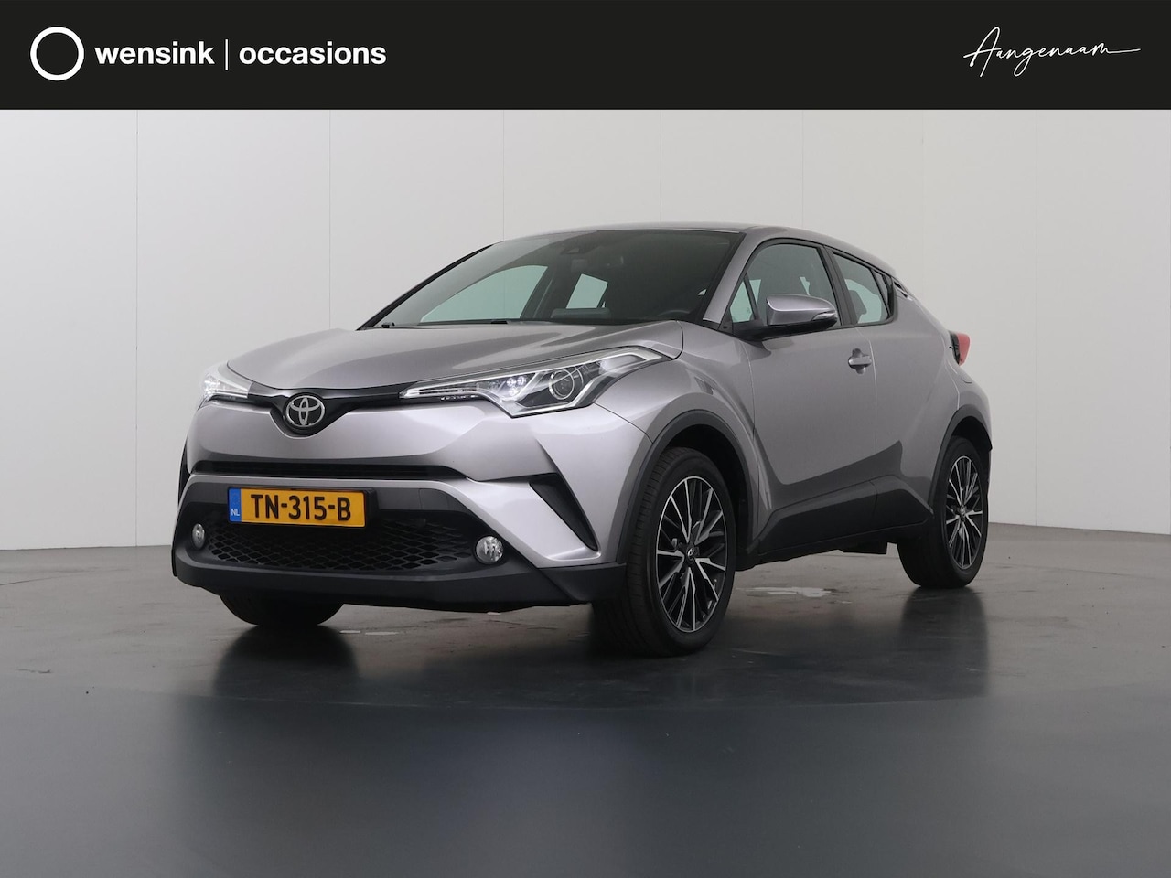 Toyota C-HR - 1.2 Urban | Trekhaak Afneembaar | Parkeercamera | Navigatie | Climate Control | Keyless Go - AutoWereld.nl