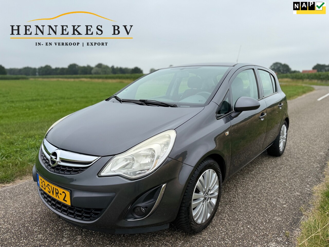 Opel Corsa - 1.4-16V Cosmo Airco Navi Nieuwe distributie - AutoWereld.nl