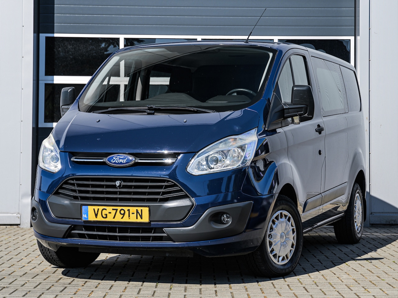 Ford Transit Custom - 270 2.2 TDCI L1H1 | Dubbele cabine | Airco | Cruise control - AutoWereld.nl
