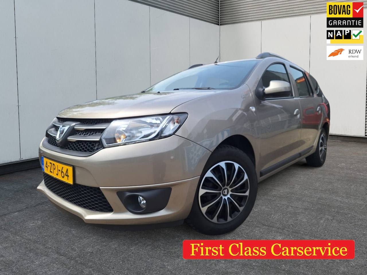 Dacia Logan MCV - 0.9 TCe Lauréate | Nwe APK | Airco | Trekhaak - AutoWereld.nl