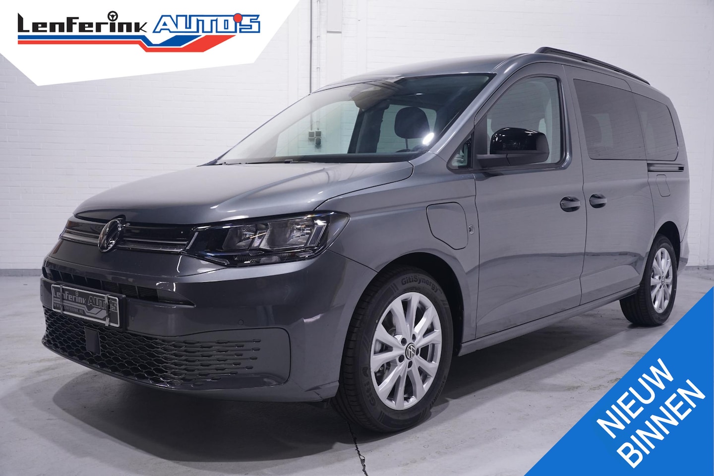 Volkswagen Caddy Maxi - 1.5 TSI Hybride Life 7 Zits Apple Carplay Stoelverwarming Achteruitrijcamera - AutoWereld.nl