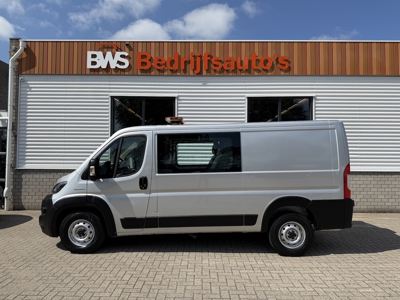 Fiat Ducato - Maxi 35H 2.3 MultiJet L2H1 DC 5 persoons - AutoWereld.nl