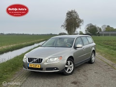 Volvo V70 - 2.4 D5 Summum, Nette auto