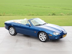 Jaguar XK8 - Convertible 4.0 V8 - Dealer Maintained