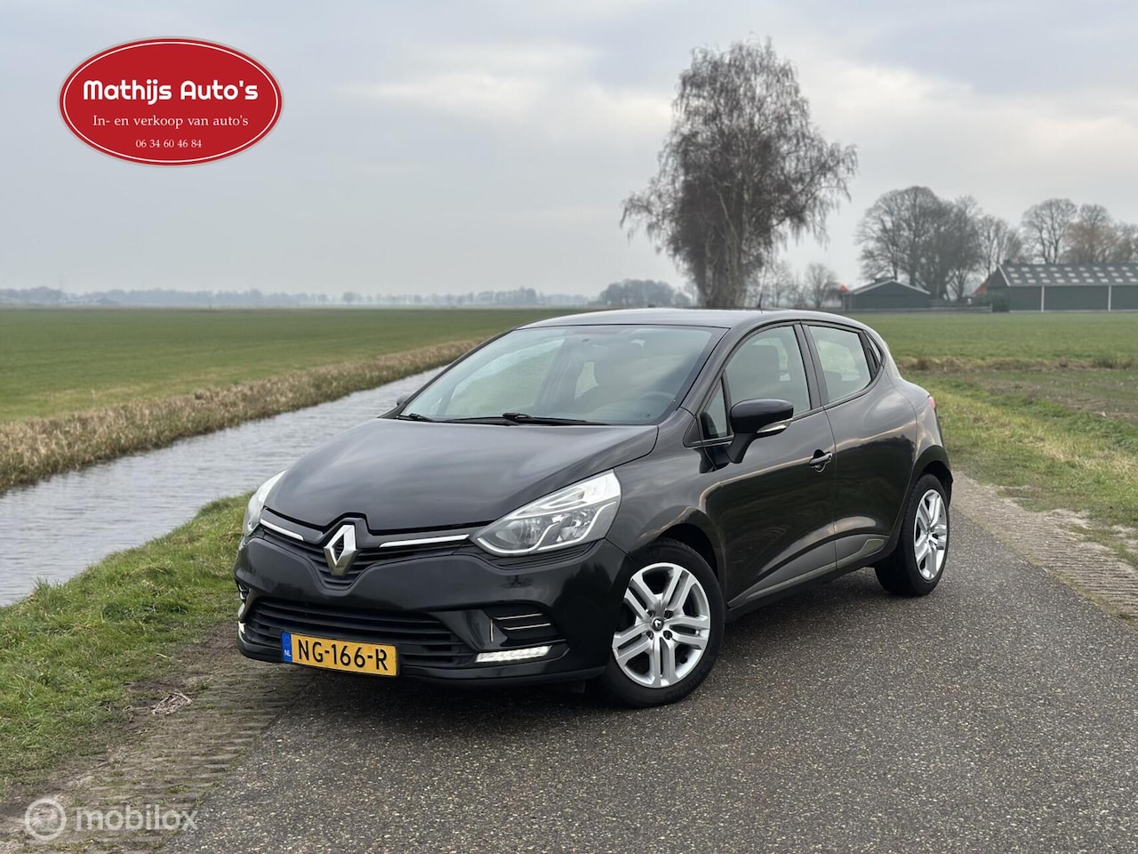 Renault Clio - 0.9 TCe Limited Navi Airco Cruise! - AutoWereld.nl