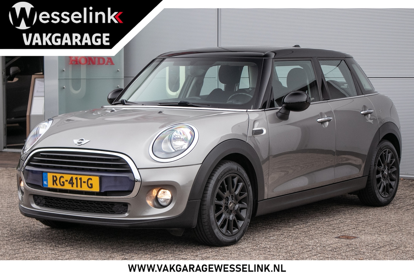 MINI 5-Deurs - 1.5 Cooper Business - Navi | Leder | Stoelverw. - AutoWereld.nl