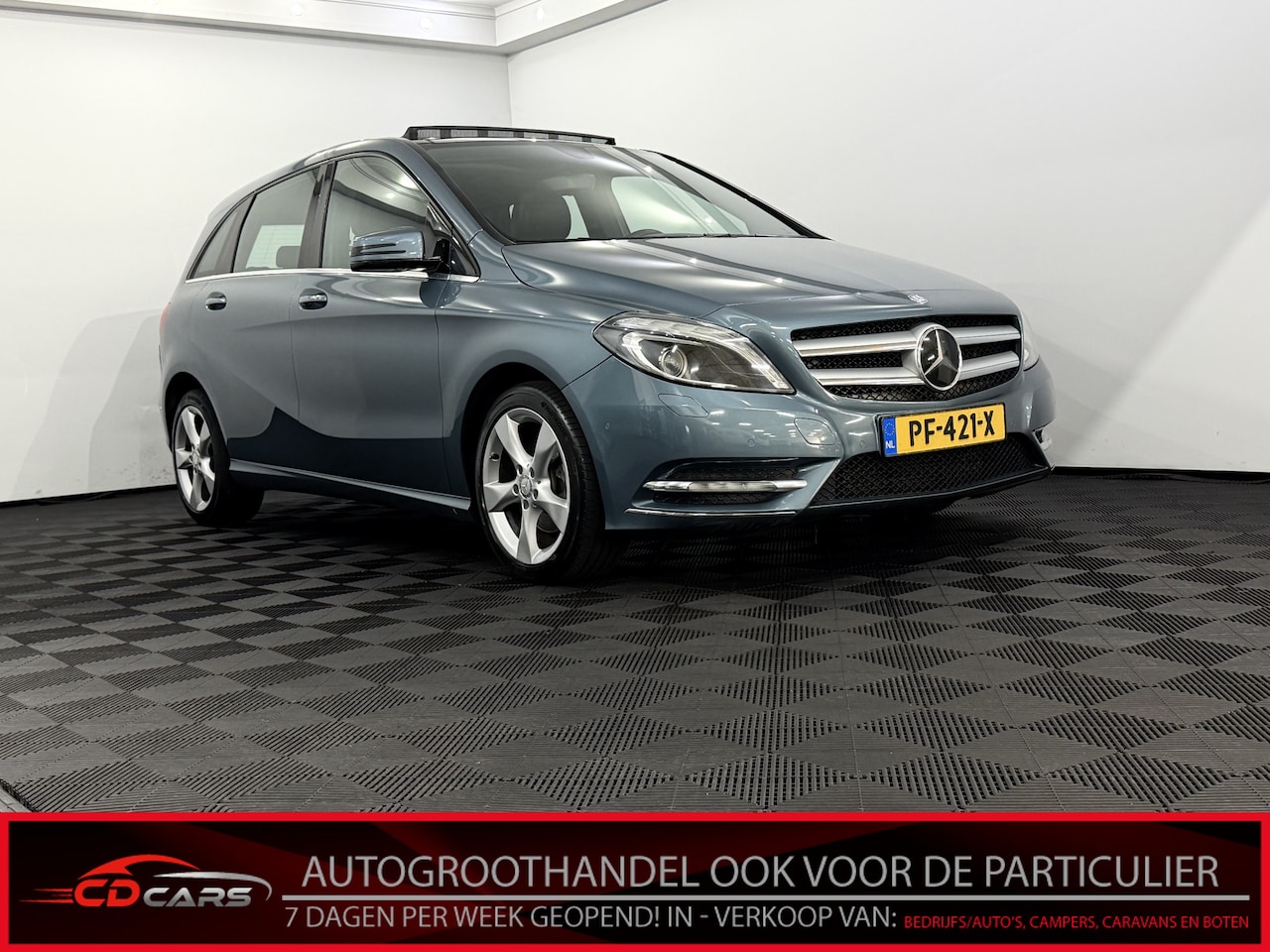 Mercedes-Benz B-klasse - 180 CDI Ambition Panoramadak, Leder, Camera, Navi, Cruise control, Stoelverwarming, Lichtn - AutoWereld.nl