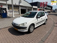 Peugeot 206 - 1.6-16V XT