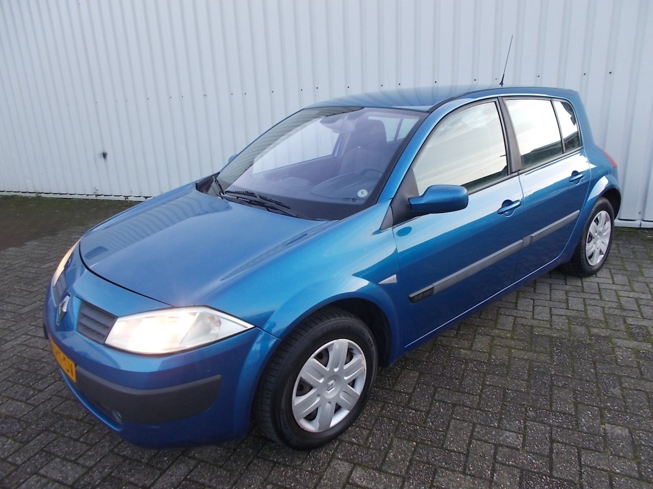Renault Mégane - 1.6-16V Dynamique Luxe 1.6-16V Dynamique Luxe ( APK KEURING BIJ AFLEVERING! ) - AutoWereld.nl