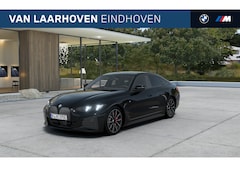 BMW i4 - eDrive40 M Sport / Achteruitrijcamera / Comfort Access / Adaptieve LED / Active Cruise Con