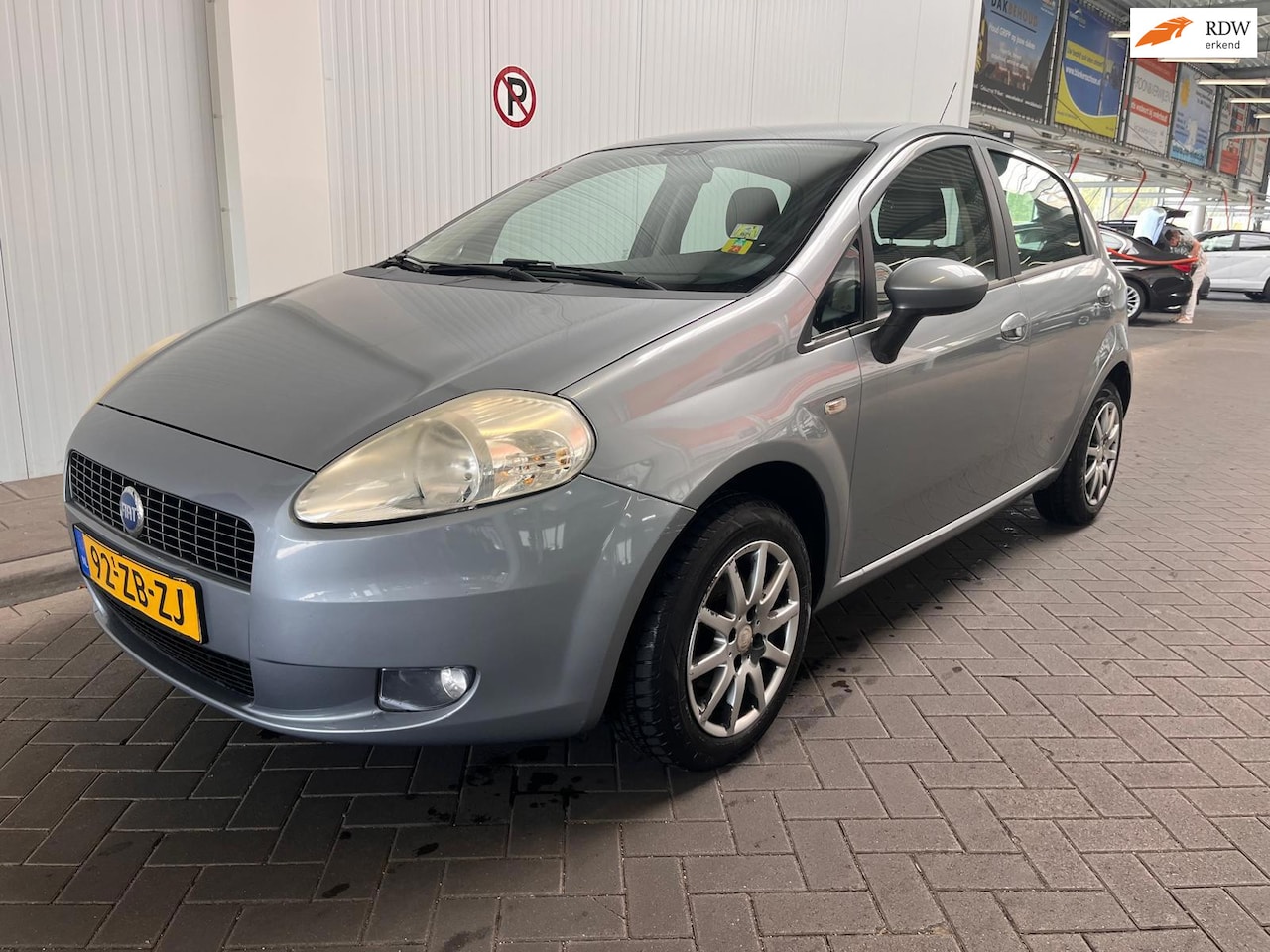 Fiat Grande Punto - 1.4 Dynamic 1.4 Dynamic - AutoWereld.nl