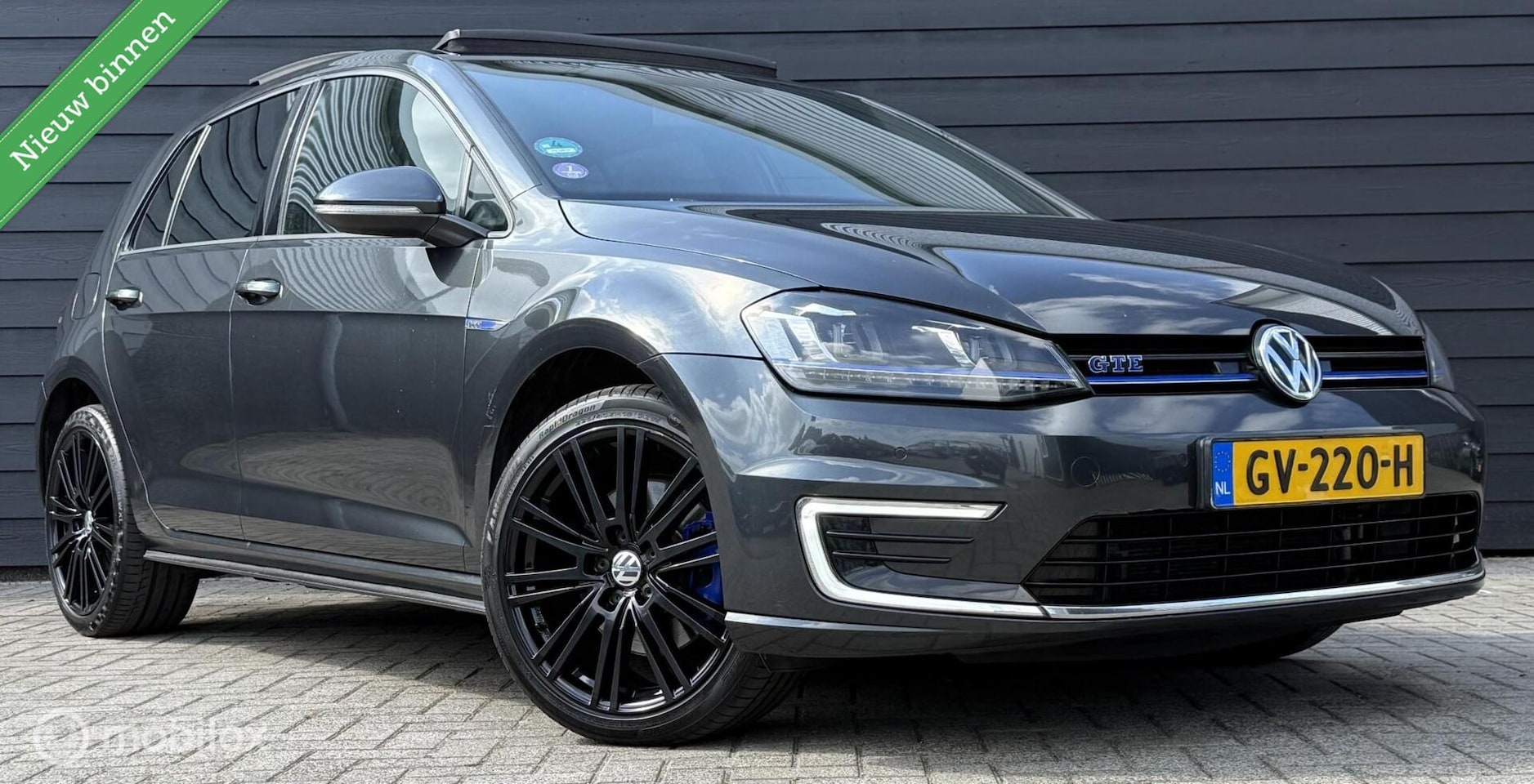 Volkswagen Golf - 1.4 TSI GTE Pano.dak/LED/Carplay/Trekhaak - AutoWereld.nl