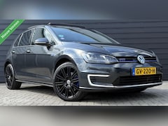 Volkswagen Golf - 1.4 TSI GTE Pano.dak/LED/Carplay/Trekhaak