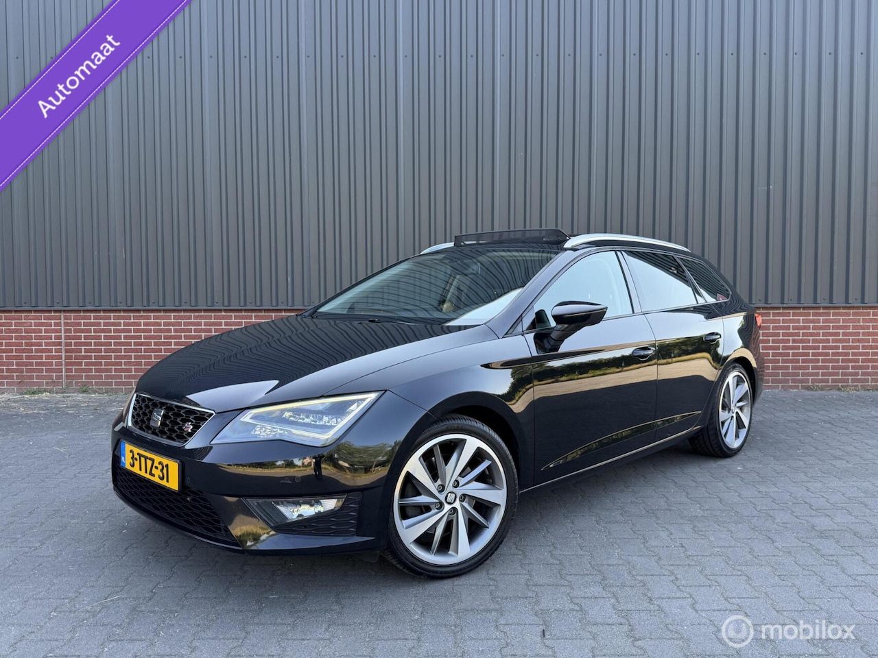 SEAT Leon ST - 1.8 TSI FR Aut 180 Pk Pano Led Navi Cruise Nap Seat Sound Volledig Onderhouden - AutoWereld.nl