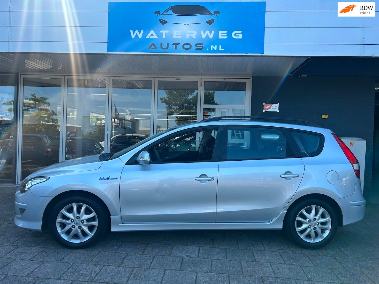 Hyundai i30 CW - 1.6i i-Motion Clima/elektrisch ramen/PDC 98 dkm NAP - AutoWereld.nl