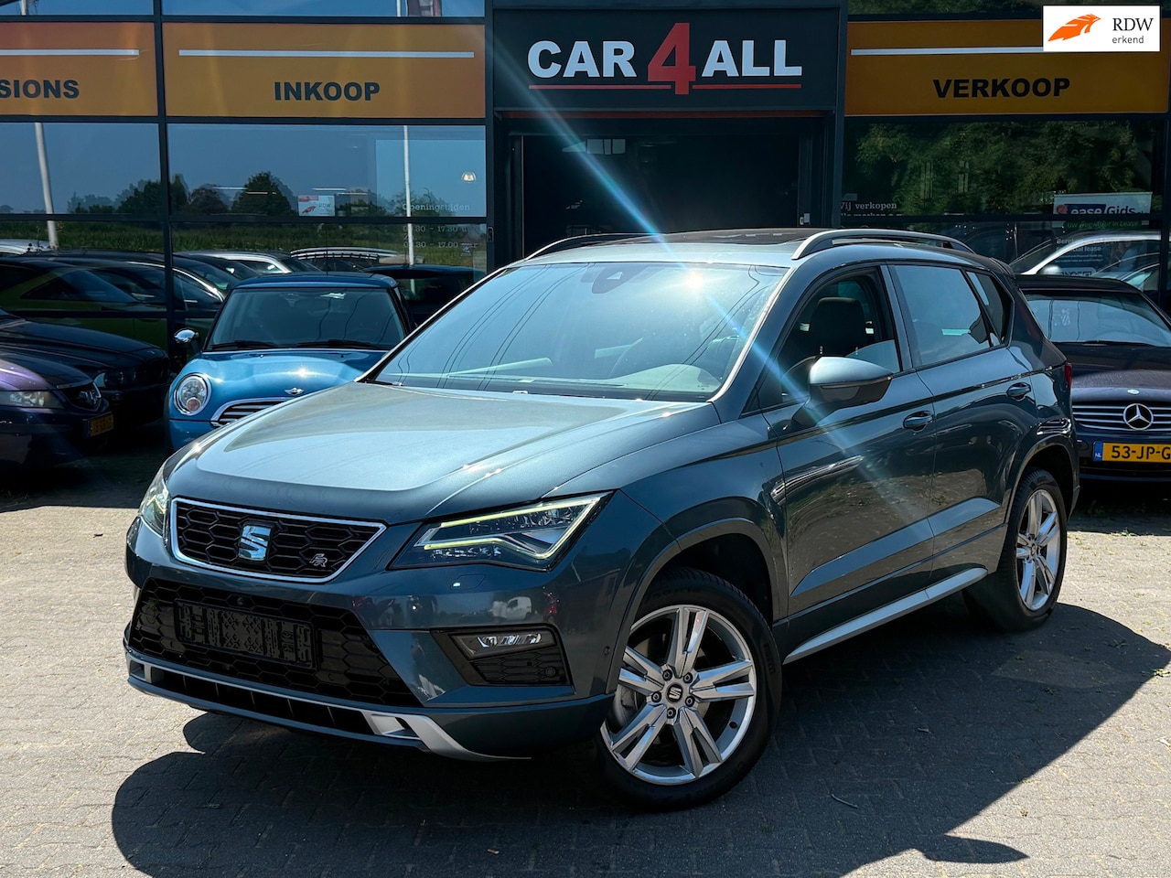 SEAT Ateca - 1.5 TSI FR Business Intense PANO/ACC/360*CAMERA/BOMVOL OPTIES/DEALERONDERHOUDEN - AutoWereld.nl