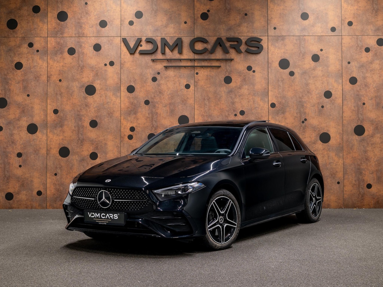 Mercedes-Benz A-klasse - 250 e Star Edition AMG Line | Pano | Keyless | Dodehoekassist. | Achteruitrijcamera | - AutoWereld.nl