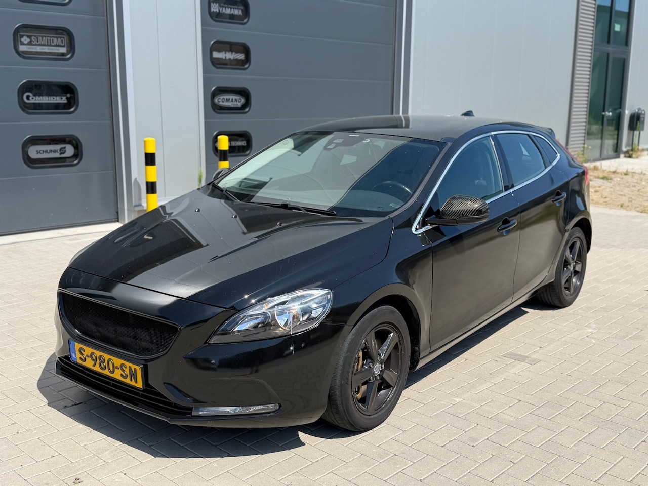 Volvo V40 - 2.0 D3 Summum 2.0 D3 Summum - AutoWereld.nl