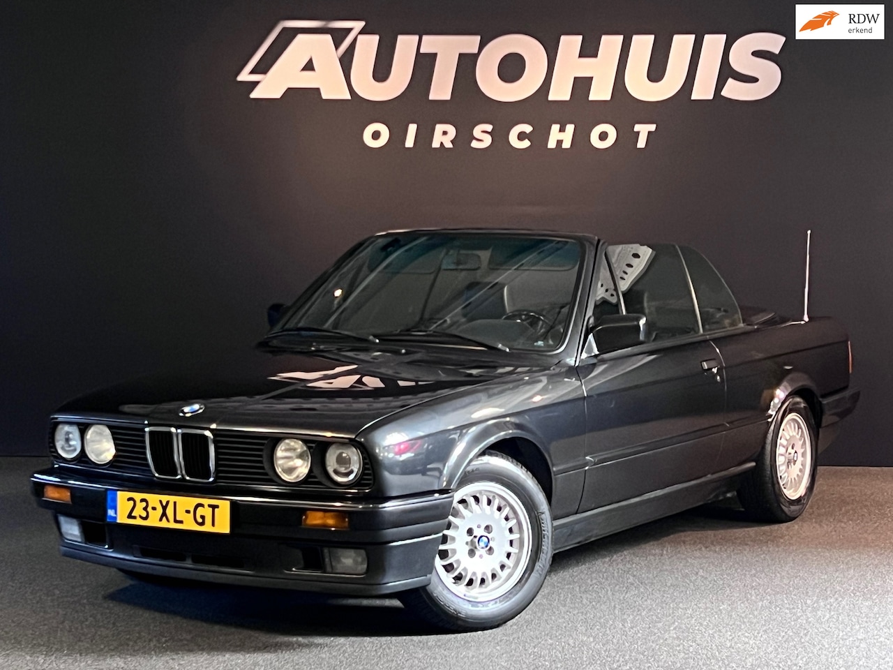 BMW 3-serie Cabrio - 325i Leder/ Automaat/ Electrische ramen/ Stoelverwarming/ 14" - AutoWereld.nl