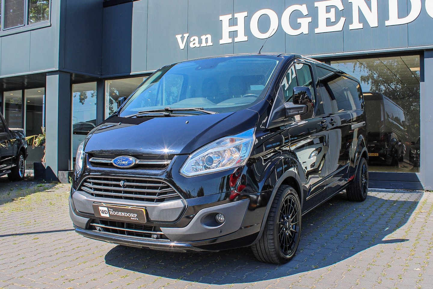 Ford Transit Custom - 290 2.0 TDCI L2H1 Sport NAVI CAMERA TREKHAAK - AutoWereld.nl