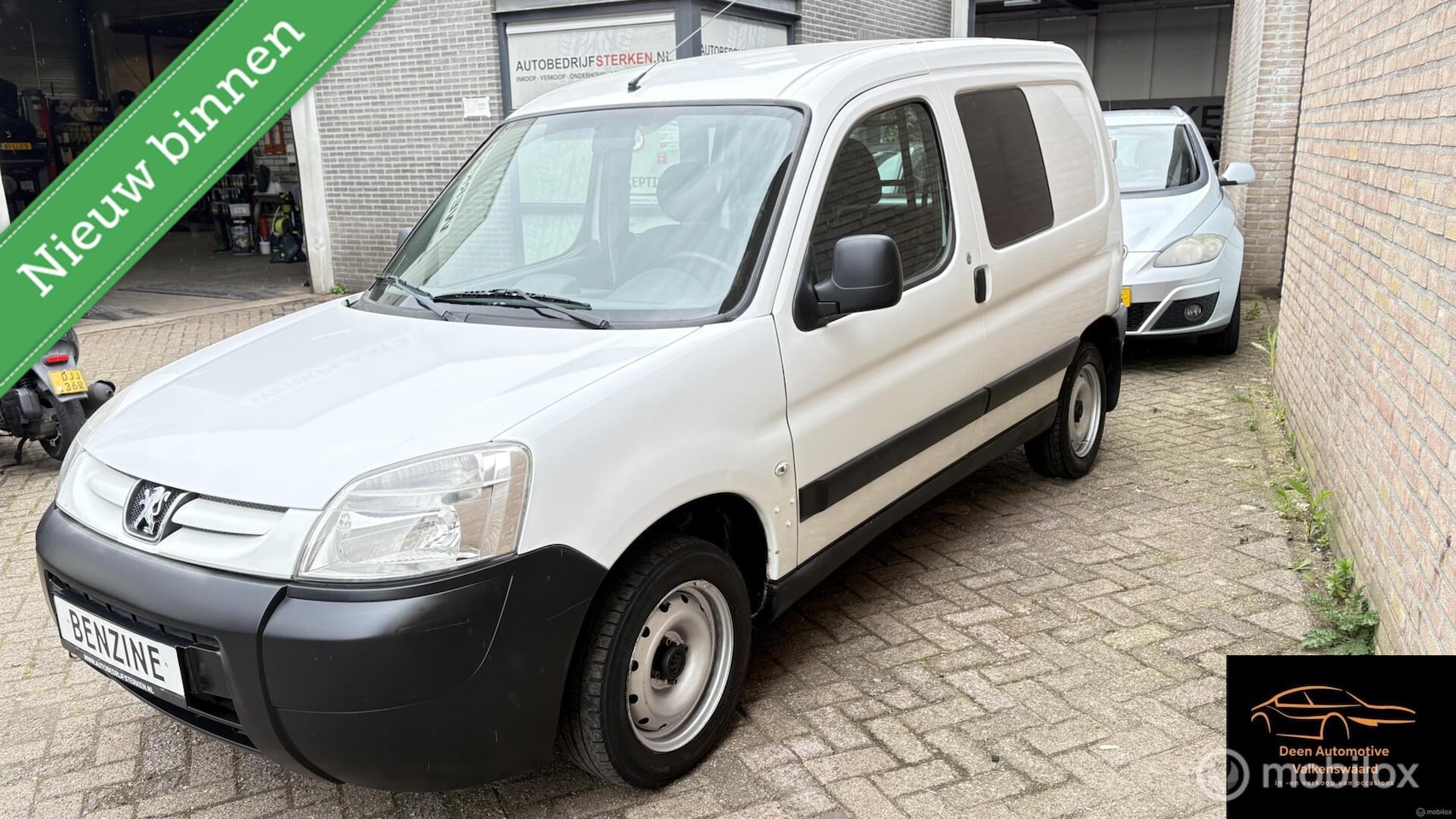 Peugeot Partner - 1.4 * BESTELWAGEN OP BENZINE * - AutoWereld.nl