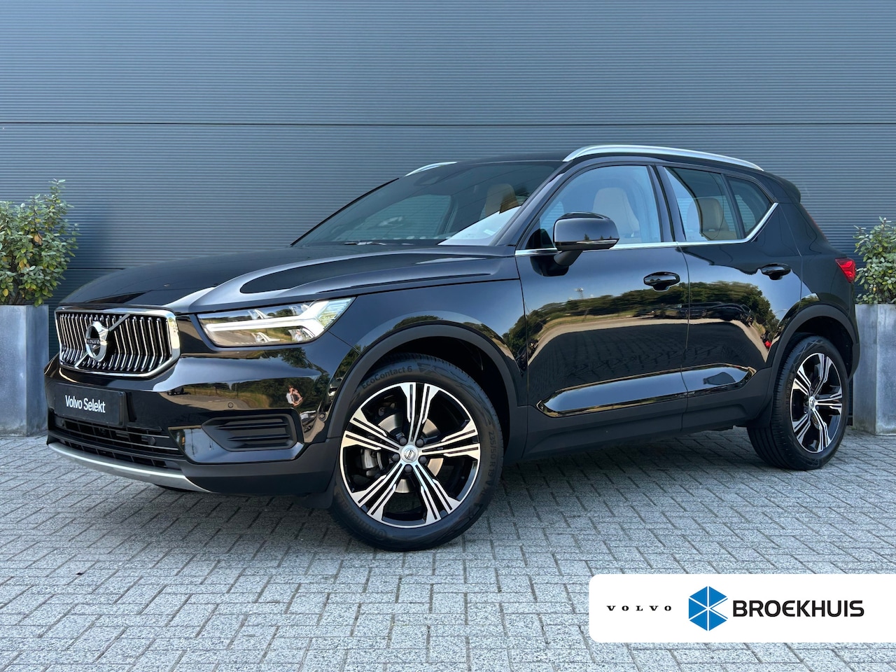 Volvo XC40 - 1.5 T2 Inscription | Pano | 360 camera | Adaptieve CC | Memory | Amber! | - AutoWereld.nl